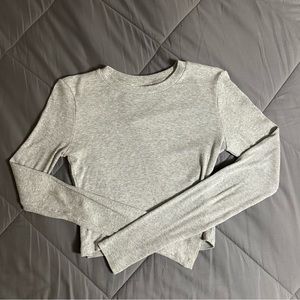 Aritzia Heather Grey Long Sleeve